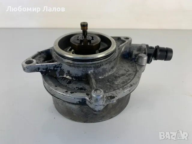 Вакуум помпа Vw Touareg I 3.0 TDI (02-10) 057145100 