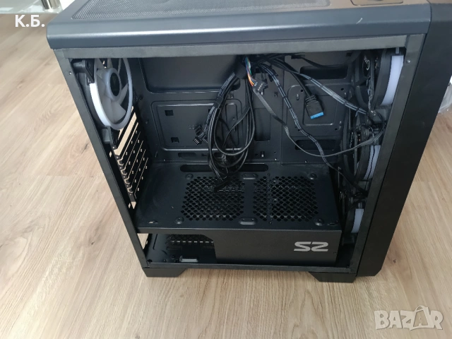 PC Кутия Zalman S2 Middle Tower + 4 RGB Fans, снимка 6 - Захранвания и кутии - 53759122