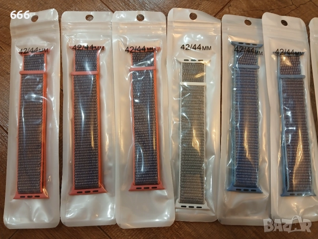 Велкро текстилни каишки за Apple Watch 42-44mm, снимка 3 - Каишки за часовници - 52675050