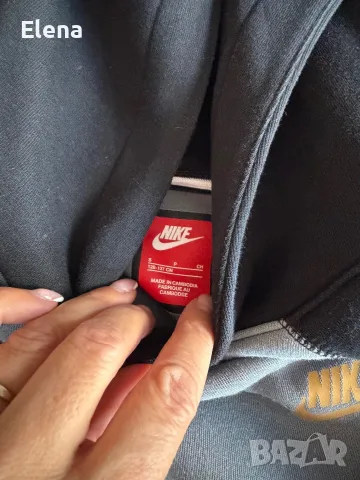 Nike 128/137 плътна блуза като нова-17 евро , снимка 2 - Детски анцузи и суичери - 56299827