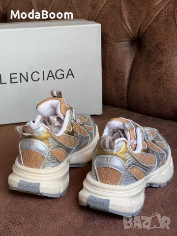 Balenciaga дамски маратонки , снимка 3 - Маратонки - 48452776