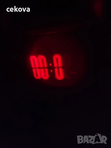 Прожекционен часовник, снимка 3 - Стенни часовници - 52677367