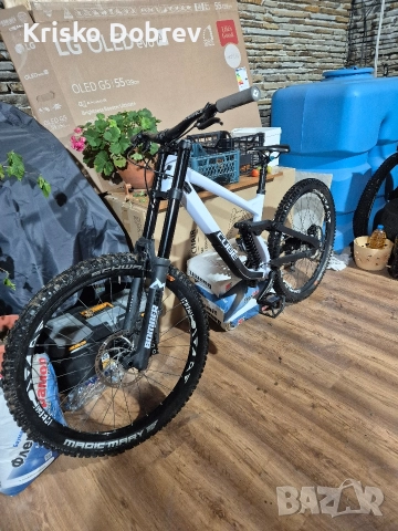 Продавам Cube two_race15 2023 