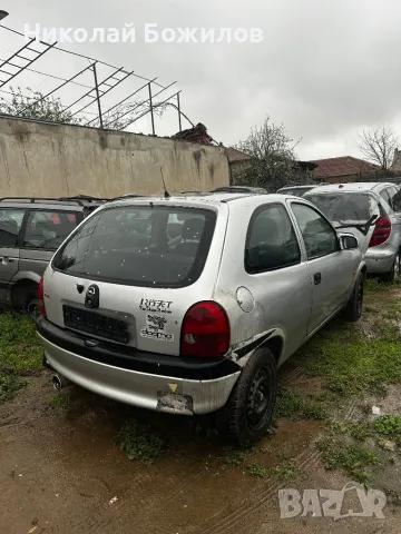 Продавам Opel Corsa 1.0-54 кс 3 цилиндъра 99г НА ЧАСТИ, снимка 4 - Автомобили и джипове - 49731537