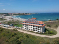 Морска почивка на първа линия плаж Нестинарка Царево в хотел Томас Резиденс