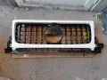 решетка за Mercedes G-class W464 бяла с черни ленти, снимка 3