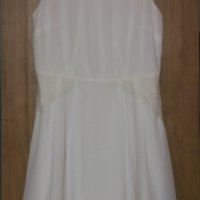 СТИЛНА бяла вталена рокля с дантела , снимка 1 - Рокли - 42017665