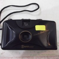 Фотоапарат "FIRST" черен работещ, снимка 1 - Фотоапарати - 41897412