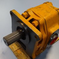 Хидравлична помпа за булдозер Komatsu Hydraulic pump for Bulldozer D85C-1/D155A-1, снимка 1 - Резервни части за машини - 42364775