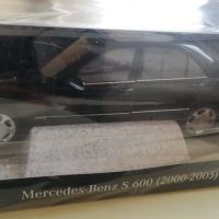 B66040659,Умален модел die-cast Mercedes-Benz S 600 Limousine Langversion V220 (2000-2005)1:18, снимка 4 - Колекции - 36456632