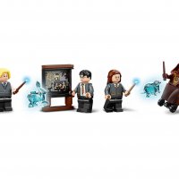 LEGO® Harry Potter™ Hogwarts™ 75966 - Нужната стая, снимка 4 - Конструктори - 33978323