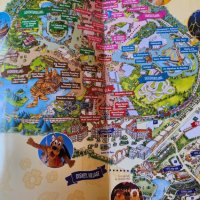 Диснейленд Париж / Disneyland Paris, голям албум с информация на англ./френски език, снимка 4 - Енциклопедии, справочници - 44791588