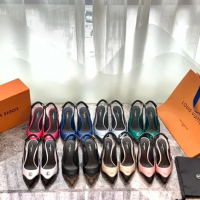 Дамски официални на токче LOUIS VUITTON - реплика, снимка 1 - Дамски елегантни обувки - 36135534