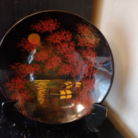 Декоративна японска чиния с поставка, снимка 1 - Други - 36368020