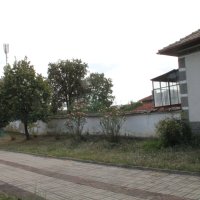 Двуетажна масивна къща  в центъра на село Драгижево, снимка 9 - Къщи - 42191805