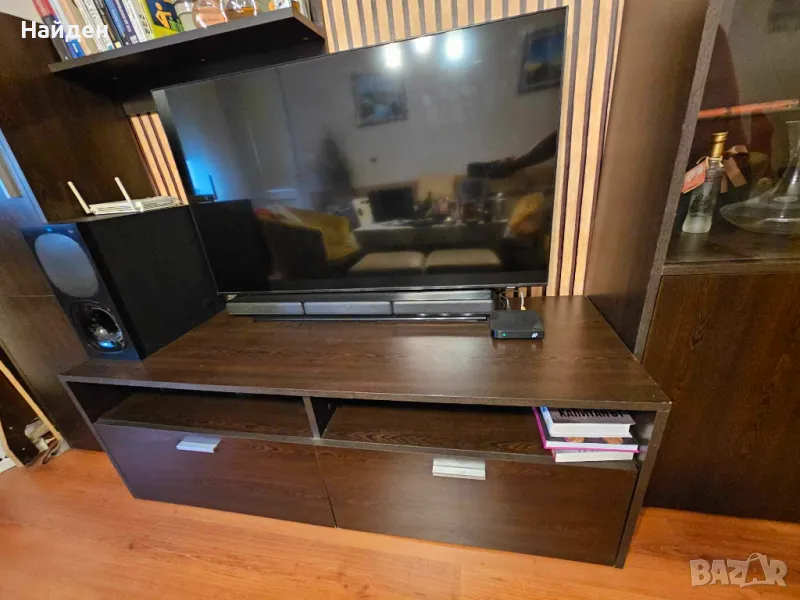 Спешно Холна секция от 3 шкафа с 2 рафта, снимка 1