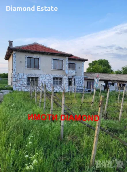 Двуетажна къща в село Гита общ. Чирпан, снимка 1