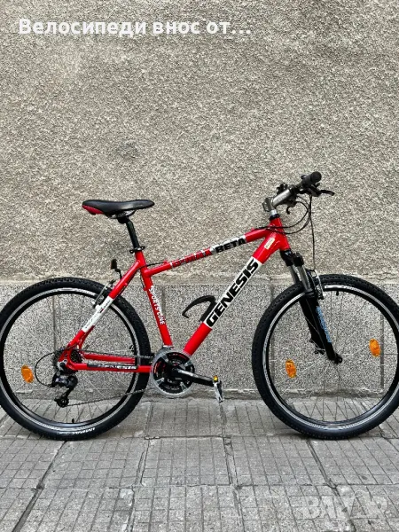 Алуминиев велосипед 26 цола 24 скорости преден амортисьор аиро капли палцови команди много запазено , снимка 1