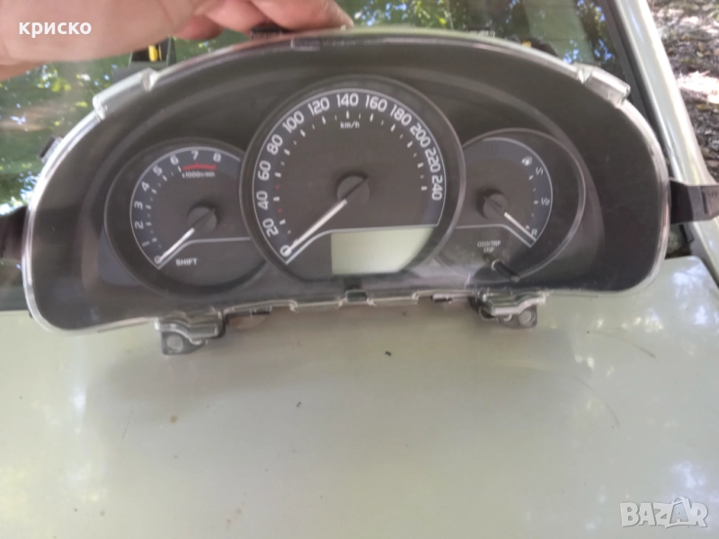 тойота аурис, снимка 1