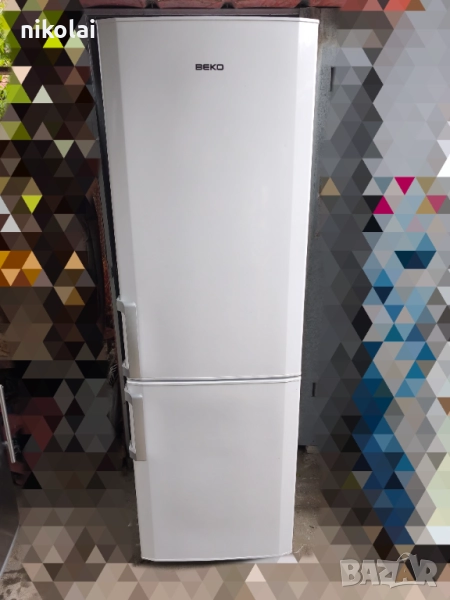Хладилник с фризер Beko, снимка 1