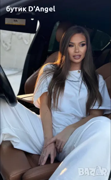 Тишърт с овърсайз кройка и бродерия в бял цвят, снимка 1