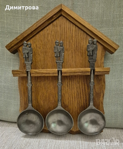 Комплект калаени лъжици + поставка, снимка 1