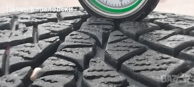 Гуми 215 55 17 Кумхо Kumho 2 броя. Не са нови. Цената е за брой гума. 