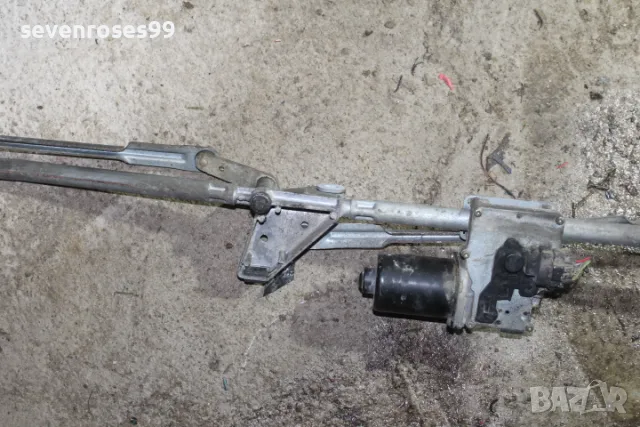 Мотор предни чистачки механизъм Пежо 307 св комби 2002 1.6i Peugeot 307SW, снимка 9 - Части - 48252895