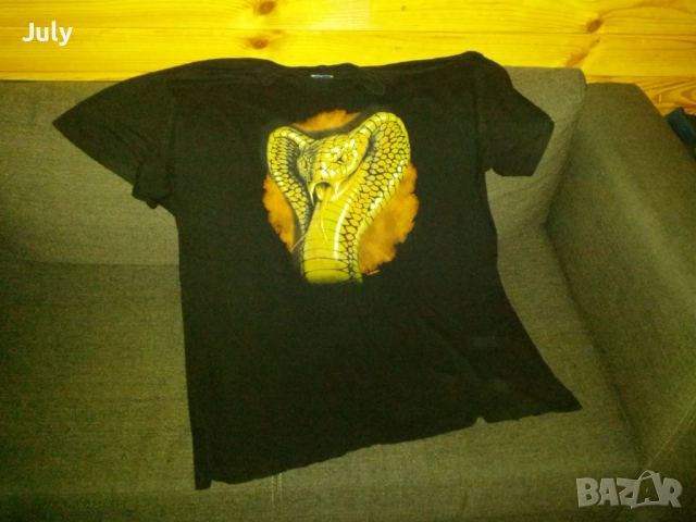 Тениска - размер XL златна кобра, снимка 2 - Тениски - 51527305