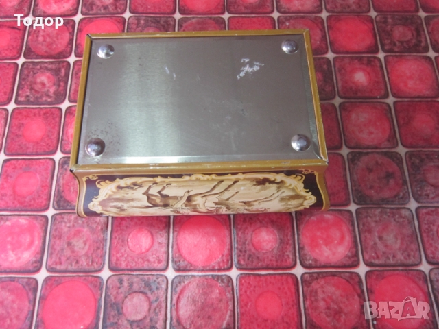 Невероятна ламаринена кутия за бижута , снимка 8 - Колекции - 36080084