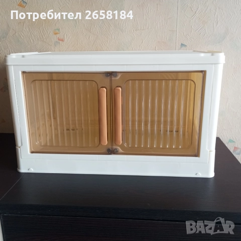 Шкафче шир.38см, дълб.23см, вис.22,5см..