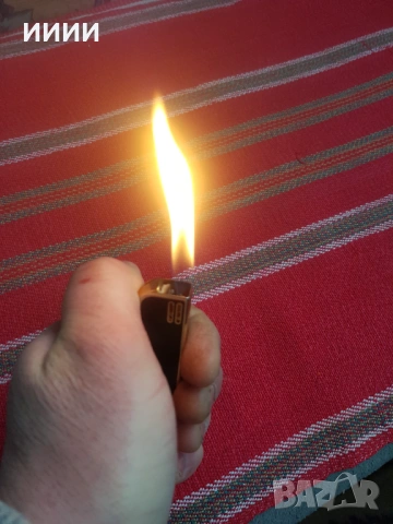 Позлатена запалка PIERRE CARDIN, снимка 5 - Антикварни и старинни предмети - 53230196