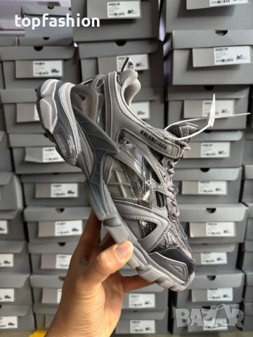  Balenciaga      Track 