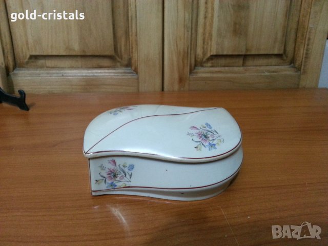Стар български порцелан кутия