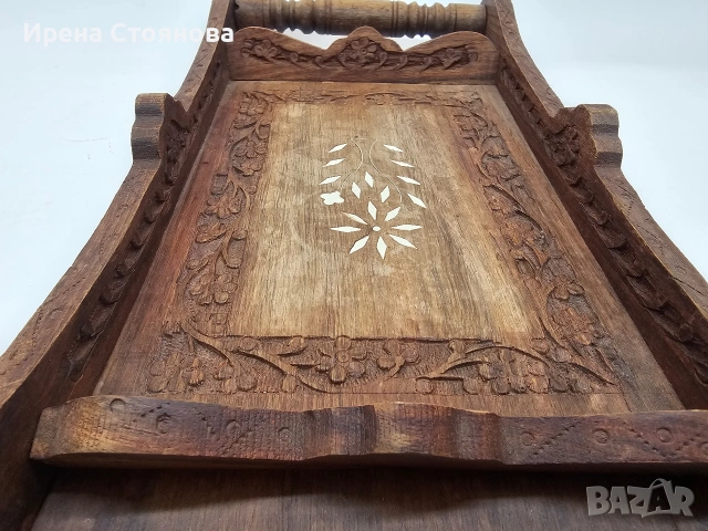 Винтидж табла за сервиране с ръчно резбовани флорални елементи, произход Индия около 1970 г. , снимка 14 - Декорация за дома - 53391619