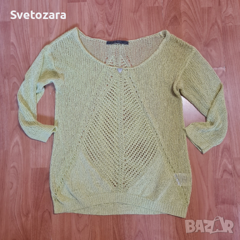 GUESS Los Angeles, оригинален дамски топ, цвят лайм / размер S,но по-скоро отговоря на М/