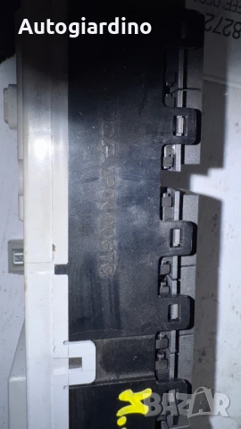 Климатичен блок / панел / табло за Honda Jazz - D067G, снимка 2 - Части - 50646249