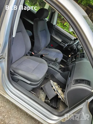 На части VW Polo Поло IV 9N 1.2 2002 година Перфектно, снимка 6 - Автомобили и джипове - 56073136