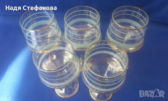 Комплект ретро чаши и кана за алкохол, чашите са 6 бр/посипка, златни кантове/, снимка 8 - Други ценни предмети - 39984218