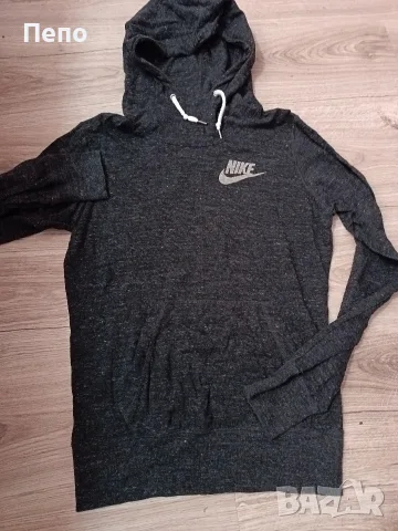 Спортен суитчър Nike