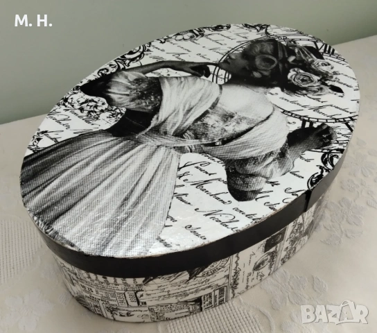 Голяма ръчно декорирана кутия в стил "винтидж"., снимка 6 - Декорация за дома - 53571043