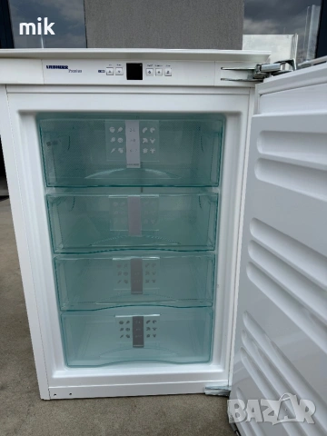 Малък фризер Либхер, снимка 3 - Фризери - 53873668