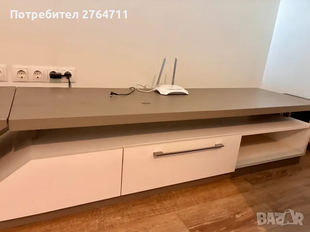 Холова секция - комплект, изработка по порьчка, като нова, снимка 4 - Секции и витрини - 55753138