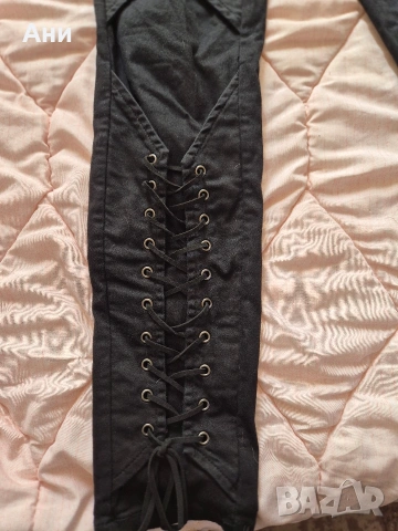 Различен дамски панталон, снимка 2 - Панталони - 53731171