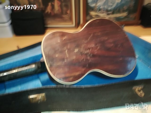 поръчана!!!LONDON ENGLAND-АВТЕНТИЧНА КИТАРА 2011220837M, снимка 2 - Антикварни и старинни предмети - 38730454