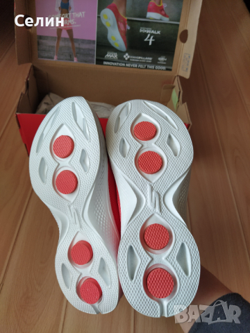 Skechers дамски спортни обувки, снимка 3 - Маратонки - 36347636