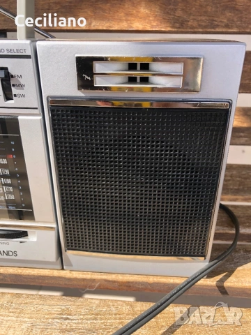 Радиокасетофон SONY CFS 3000S-(Japan) Работещ-като Нов, снимка 4 - Радиокасетофони, транзистори - 53719652