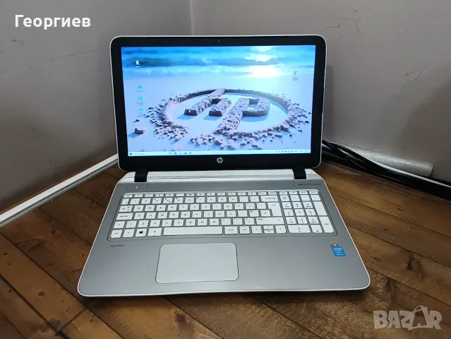 Лаптоп HP Pavilion 15 i3 4030U  8GB RAM  256GB SSD  нова батерия / 15,6"