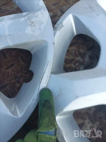 Тасове Дачия Логан/ Докер/ Сандеро 2013 година  15 цола, снимка 7 - Аксесоари и консумативи - 50821844