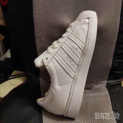 бели маратонки adidas Superstar  EG4960  номер 39 ,5-40, снимка 10 - Маратонки - 45640632